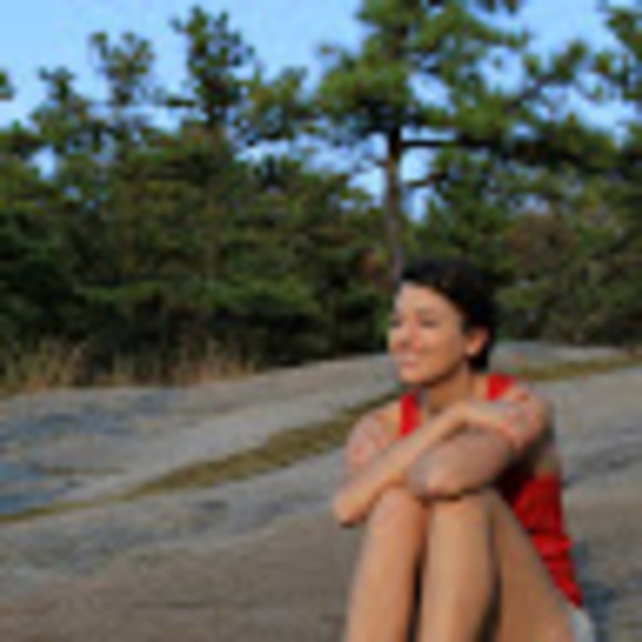 Meet your Posher, Sara - Picture 1 of 1